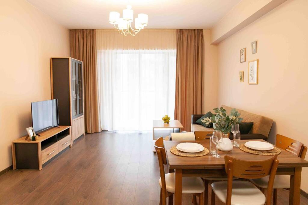 Gg Home - Cozy 1 Bedroom Apartment On Kazbegi Avenue 15 Тбилиси Екстериор снимка