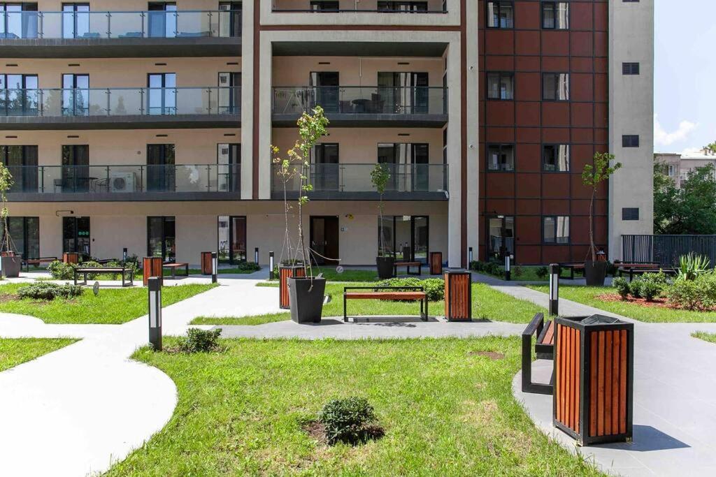 Gg Home - Cozy 1 Bedroom Apartment On Kazbegi Avenue 15 Тбилиси Екстериор снимка