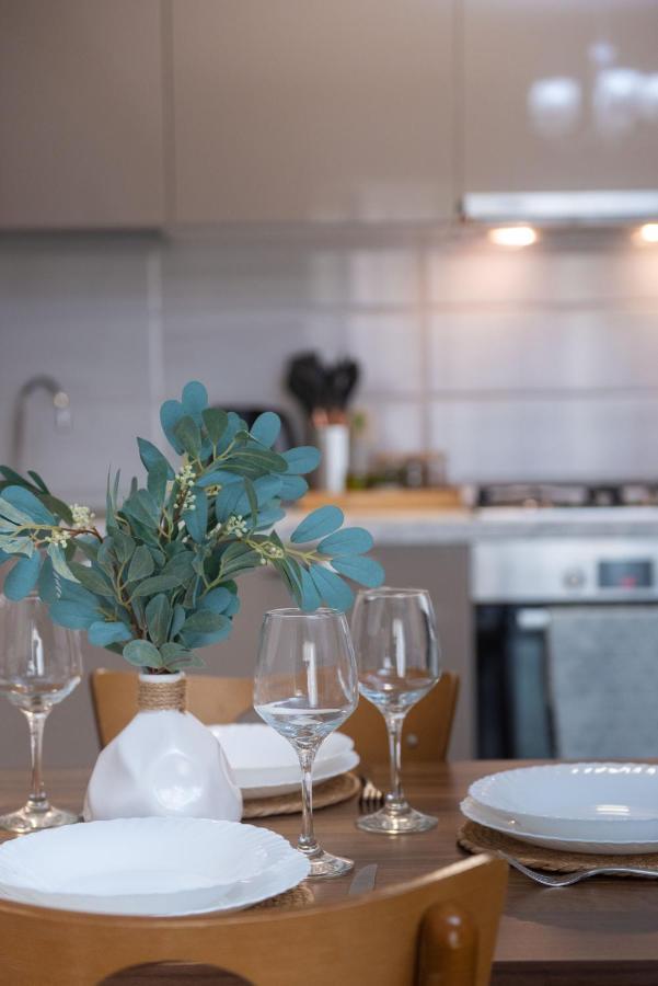 Gg Home - Cozy 1 Bedroom Apartment On Kazbegi Avenue 15 Тбилиси Екстериор снимка